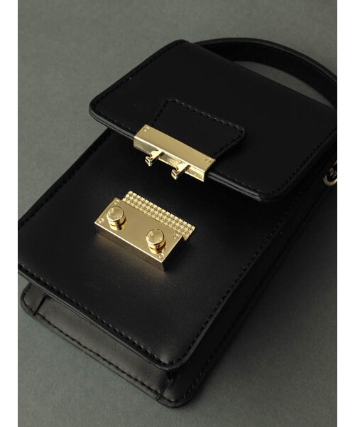 31 Sons de mode（トランテアン　ソン　ドゥ　モード）の「チェインショルダーミニポシェット（バッグ・レディース・レッド/ブラック/ベージュ・フリー）」の8枚目の写真