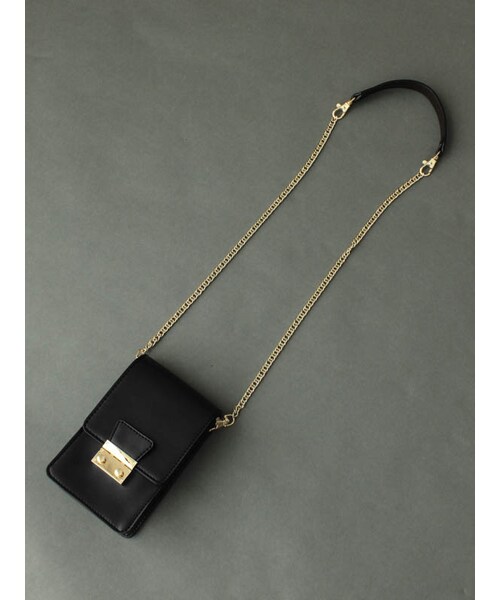 31 Sons de mode（トランテアン　ソン　ドゥ　モード）の「チェインショルダーミニポシェット（バッグ・レディース・レッド/ブラック/ベージュ・フリー）」の2枚目の写真