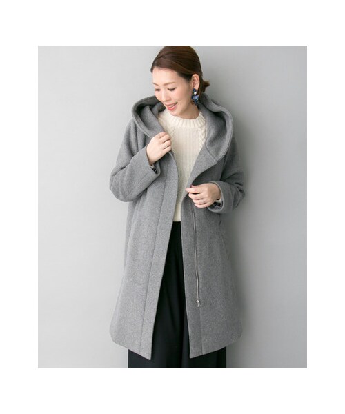 URBAN RESEARCH ROSSO WOMEN(アーバンリサーチ ロッソ)の「ボリュームフードコート(ジャケット/アウター・レディース・GRAY/NAVY・FREE)」の3枚目の写真
