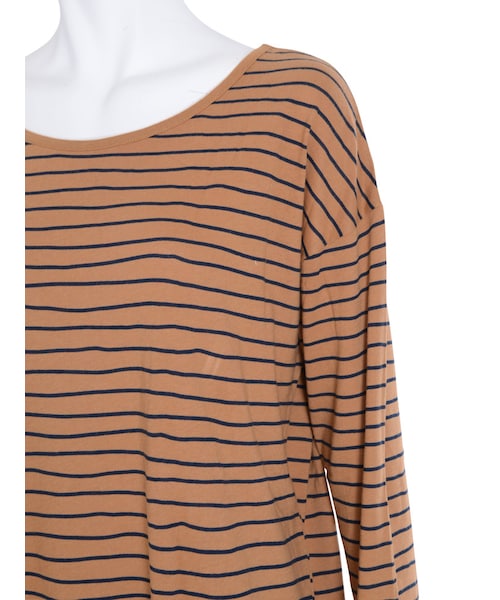 Ungrid(アングリッド)の「ルーズドルマンボーダーロンTee(トップス・レディース・ライトグレー/キャメル・F)」の11枚目の写真