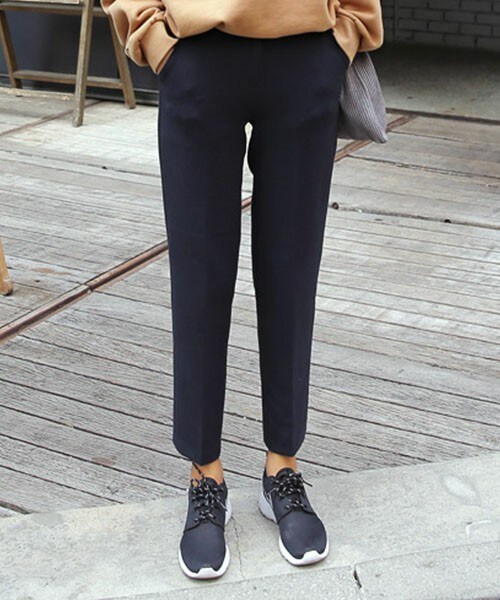 DHOLIC（ディーホリック）の「7colorベーシックスラックスパンツ（スラックス・レディース・アイボリー/グレー/ダークグリーン/ネイビー/ブラック/ライトグレー/ワイン・S/M）」の6枚目の写真