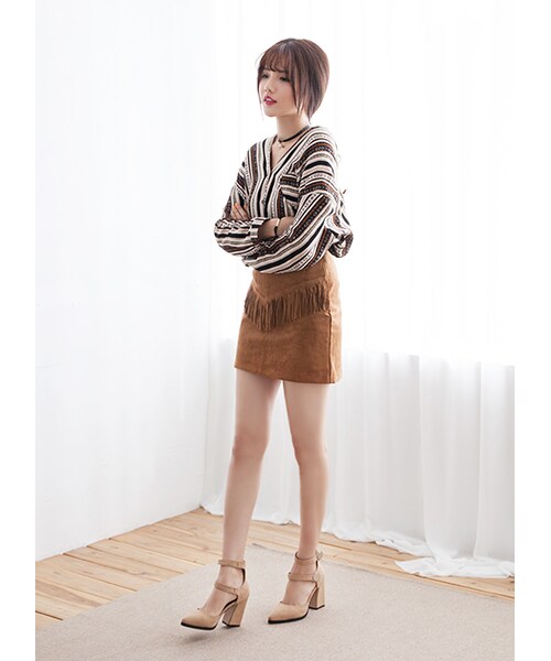 gracegift（グレースギフト）の「韓國民族V字領條紋印花上衣（トップス・レディース・紅條紋・F）」の4枚目の写真