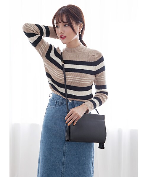 gracegift(グレースギフト)の「韓國質感滑面流蘇吊飾包(バッグ・レディース・酒紅/黑・F)」の12枚目の写真