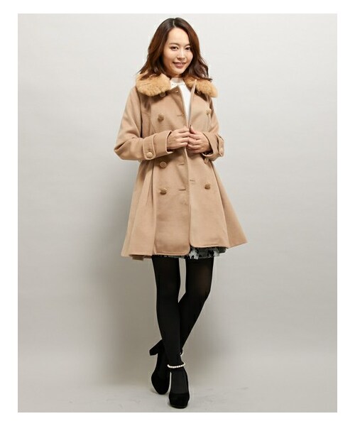 INGNI（イング）の「ファー取り外しドーリー／コート（ジャケット/アウター・レディース・ｵﾌﾎﾜｲﾄ/ﾗｲﾄｸﾞﾚｰ/ﾋﾟﾝｸ/ﾍﾞｰｼﾞｭ/ｷｬﾒﾙ・M）」の10枚目の写真