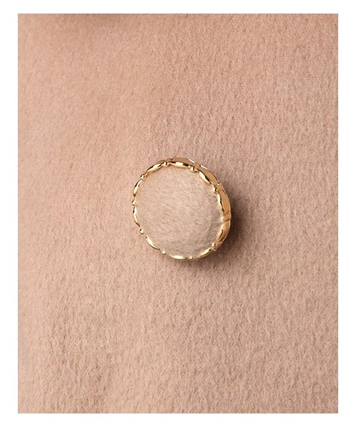 INGNI（イング）の「ファー取り外しドーリー／コート（ジャケット/アウター・レディース・ｵﾌﾎﾜｲﾄ/ﾗｲﾄｸﾞﾚｰ/ﾋﾟﾝｸ/ﾍﾞｰｼﾞｭ/ｷｬﾒﾙ・M）」の6枚目の写真