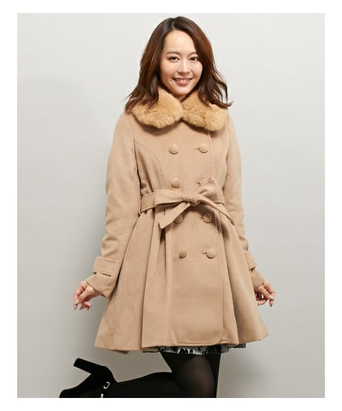 INGNI（イング）の「ファー取り外しドーリー／コート（ジャケット/アウター・レディース・ｵﾌﾎﾜｲﾄ/ﾗｲﾄｸﾞﾚｰ/ﾋﾟﾝｸ/ﾍﾞｰｼﾞｭ/ｷｬﾒﾙ・M）」の17枚目の写真