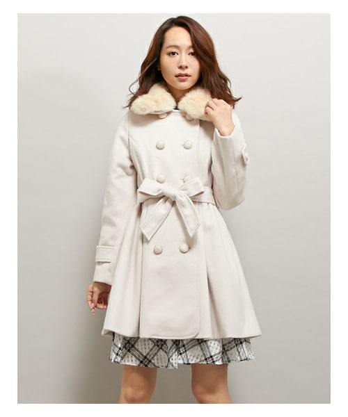 INGNI（イング）の「ファー取り外しドーリー／コート（ジャケット/アウター・レディース・ｵﾌﾎﾜｲﾄ/ﾗｲﾄｸﾞﾚｰ/ﾋﾟﾝｸ/ﾍﾞｰｼﾞｭ/ｷｬﾒﾙ・M）」の15枚目の写真