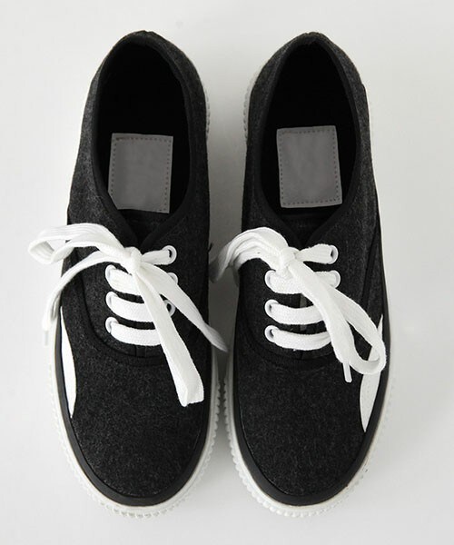 DHOLIC（ディーホリック）の「カラー配色プラットフォームスニーカー（スニーカー・レディース・ネイビー/ブラックグレー/ベージュ・230/235/240/245/250）」の2枚目の写真