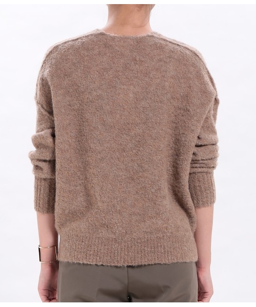LE JUN（ルジュン）の「アルパカ混ループVネックプルオーバー（トップス・レディース・グレー/ホワイト/キャメル/ピンク・F）」の8枚目の写真