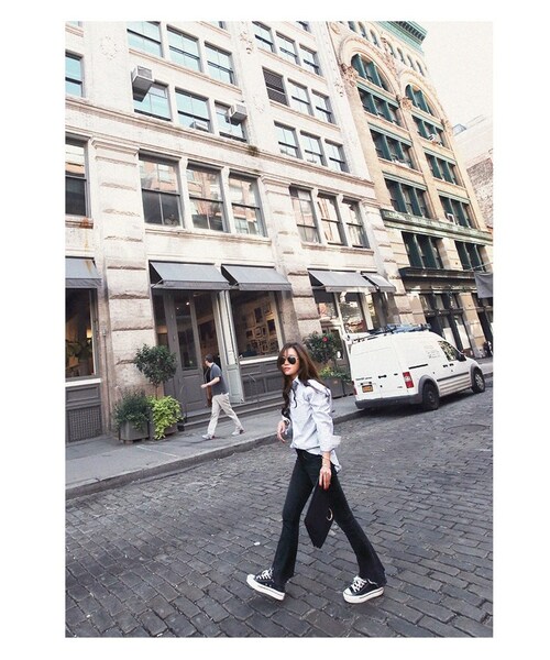 Aco Design(アコデザイン)の「ストライプシャツ レディース 長袖/コットンシャツ ストライプ ロングシャツ(シャツ/ブラウス・レディース・アイボリー・肩幅:49 バスト:106 袖丈:58.5 袖幅:17.5 着丈:前72/後74)」の4枚目の写真