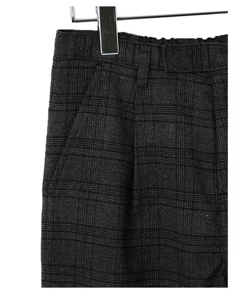 earth music&ecology(アースミュージックアンドエコロジー)の「グレンチェックワイドタックパンツ(パンツ・グレー/ブラウン・M/L)」の6枚目の写真