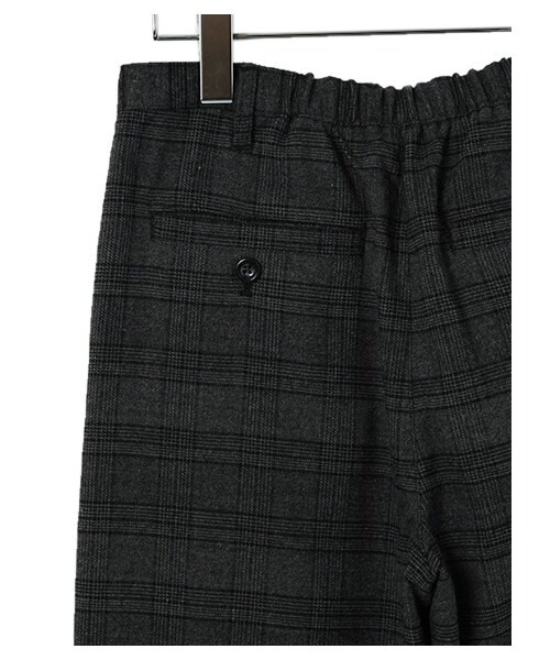 earth music&ecology(アースミュージックアンドエコロジー)の「グレンチェックワイドタックパンツ(パンツ・グレー/ブラウン・M/L)」の8枚目の写真