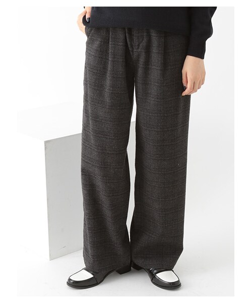 earth music&ecology(アースミュージックアンドエコロジー)の「グレンチェックワイドタックパンツ(パンツ・グレー/ブラウン・M/L)」の3枚目の写真