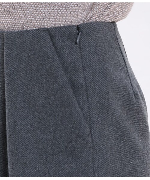 ROPE' PICNIC(ロペピクニック)の「1タックショートパンツ(パンツ・レディース・ブラック/グレー/ネイビー・36/38/40)」の9枚目の写真