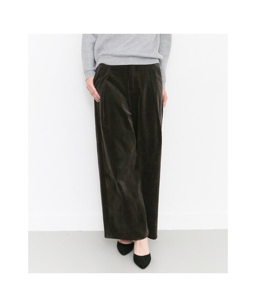 KBF（ケイビーエフ）の「KBF+ コーデュロイワイドボリュームパンツ（パンツ・レディース・D.BROWN/CAMEL/D.RED・one）」の8枚目の写真