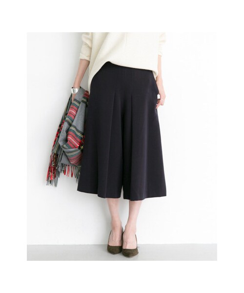 URBAN RESEARCH（アーバンリサーチ）の「タックフレアワイドパンツ（パンツ・レディース・OFF/NAVY/KHAKI・36/38）」の4枚目の写真