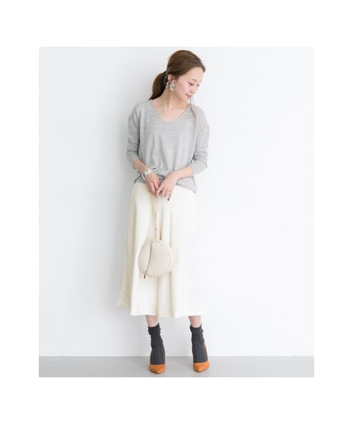 URBAN RESEARCH（アーバンリサーチ）の「タックフレアワイドパンツ（パンツ・レディース・OFF/NAVY/KHAKI・36/38）」の7枚目の写真