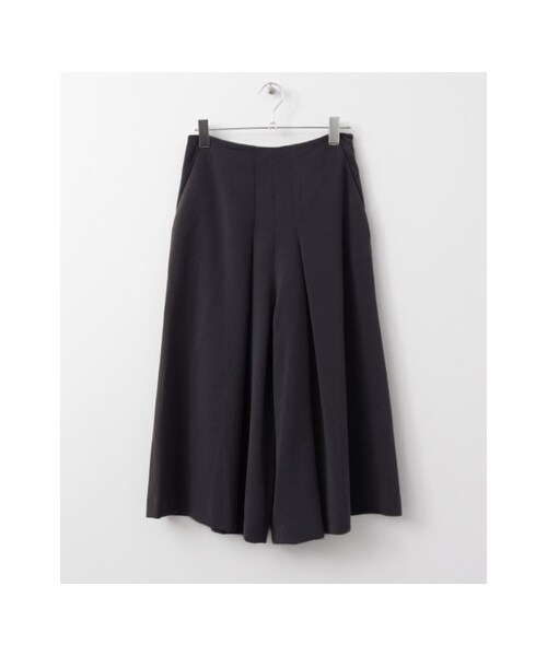 URBAN RESEARCH（アーバンリサーチ）の「タックフレアワイドパンツ（パンツ・レディース・OFF/NAVY/KHAKI・36/38）」の3枚目の写真