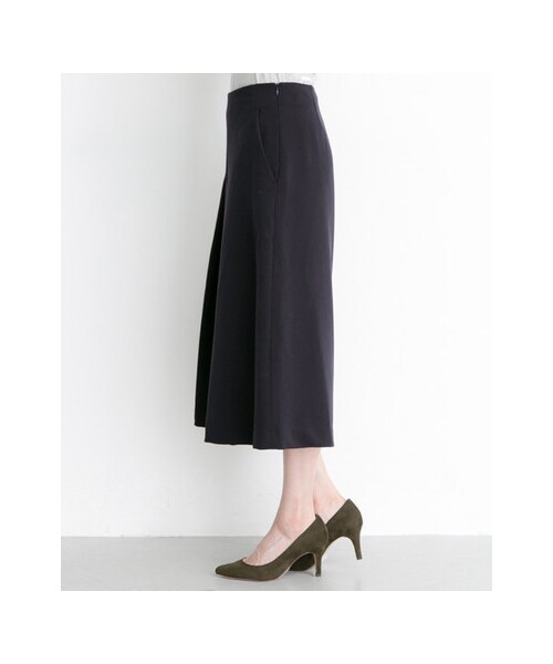 URBAN RESEARCH（アーバンリサーチ）の「タックフレアワイドパンツ（パンツ・レディース・OFF/NAVY/KHAKI・36/38）」の11枚目の写真