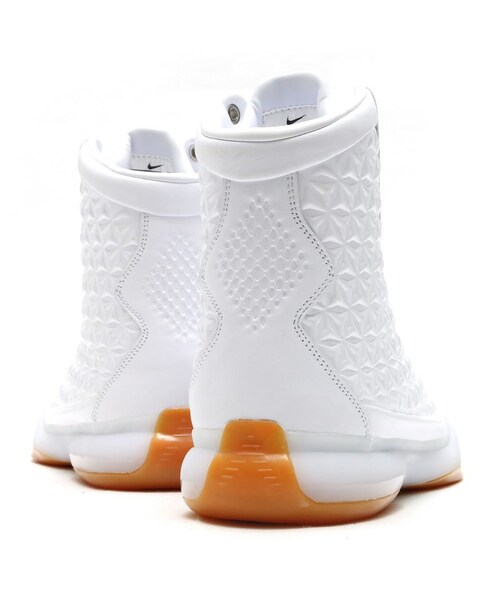 NIKE（ナイキ）の「NIKE KOBE X ELITE EXT QS WHITE/METALLIC SILVER