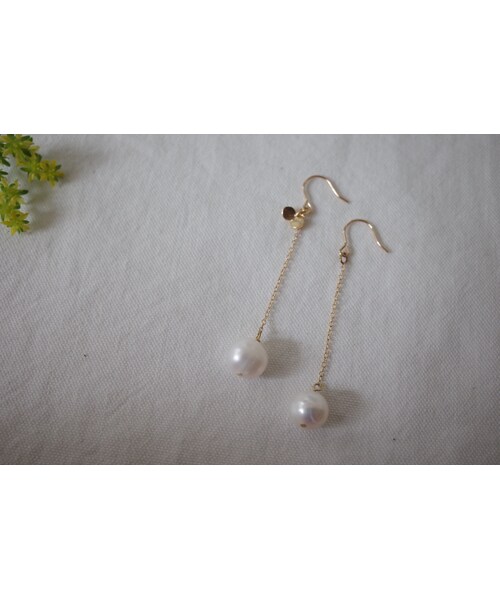 atelier bloom(アトリエブルーム)の「大粒淡水パールちょうちょピアス/2016SS(ピアス(両耳用)・レディース・その他)」の3枚目の写真