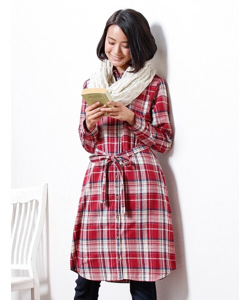 Honeys（ハニーズ）の「チェックシャツワンピース（ワンピース・レディース・コン/コン×アイボリー/アカ/アカ×ベージュ・Ｍ/Ｌ/ＬＬ）」の4枚目の写真