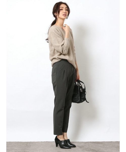 ★【使用わずか】qualite カリテ 2重織ストレッチタックパンツ★ qualite（カリテ）の「【GOOD LUCK PANTS】2重織ストレッチ