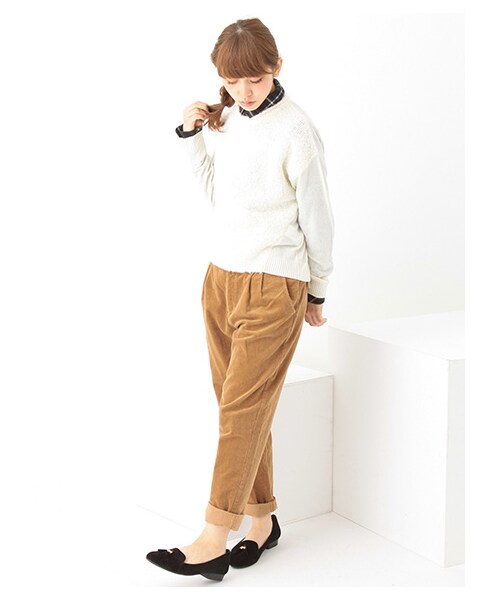 earth music&ecology（アースミュージックアンドエコロジー）の「＜WEB限定大きな・小さなサイズ＞コーデュロイロングパンツ（パンツ・アイボリー/キャメル/ネイビー・S/XL）」の9枚目の写真