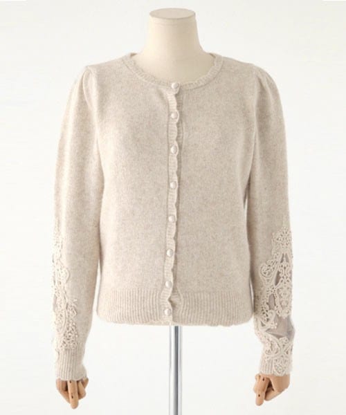 DHOLIC（ディーホリック）の「モチーフレーススリーブショートカーディガン（カーディガン/ボレロ・レディース・グレー/オートミール/ホワイトアイボリー・FREE）」の3枚目の写真