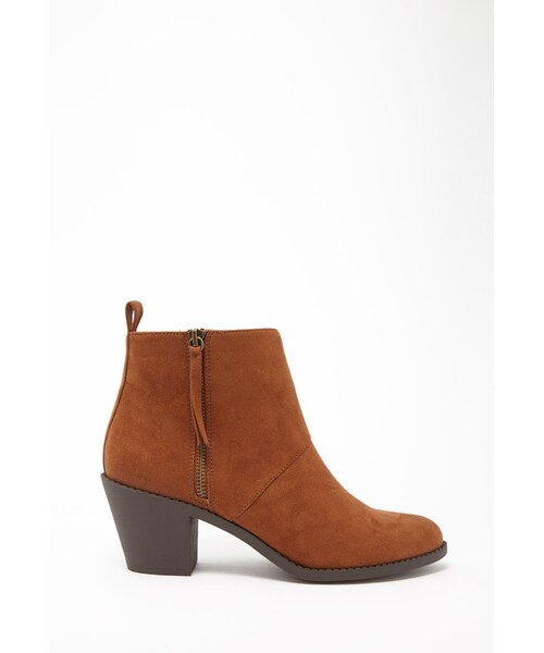 FOREVER 21(フォーエバー トゥエンティーワン)の「FOREVER 21 Faux Suede Booties(ブーツ・レディース・Black/Red/Brown・5.5/6/6.5/7/7.5/8/8.5/9/10)」の3枚目の写真