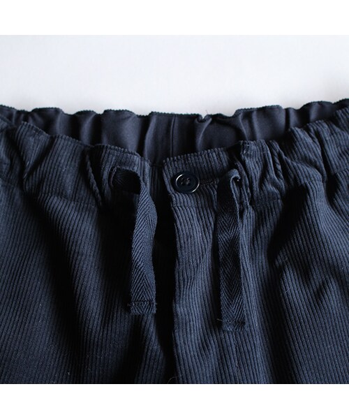 niche.（ニッチ）の「Corduroy Frederick Easy Pants（パンツ・Navy・M/L）」の4枚目の写真