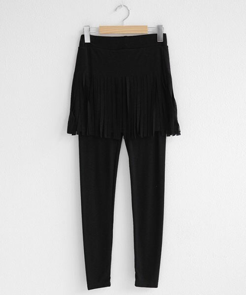 DHOLIC（ディーホリック）の「フリンジポイントスカートレギンス（レギンス/スパッツ・レディース・ダークグレー/ブラック・FREE）」の2枚目の写真