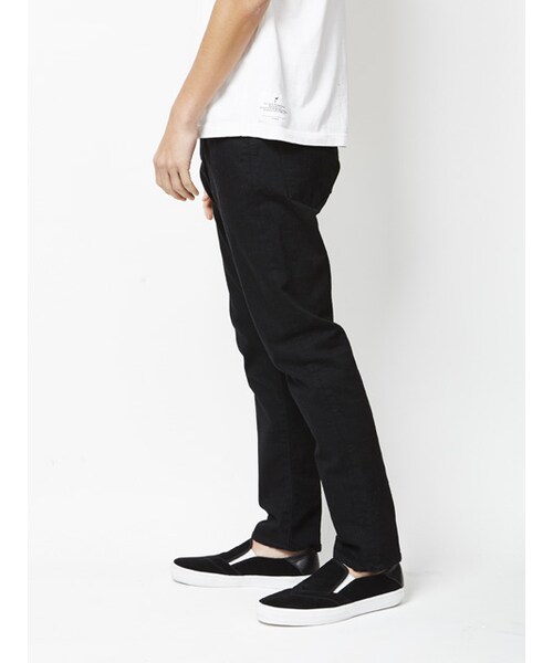 WHIZLIMITED(ウィズリミテッド)の「5P SLIM DENIM PANTS(パンツ・BLK・30/32/34/36)」の3枚目の写真
