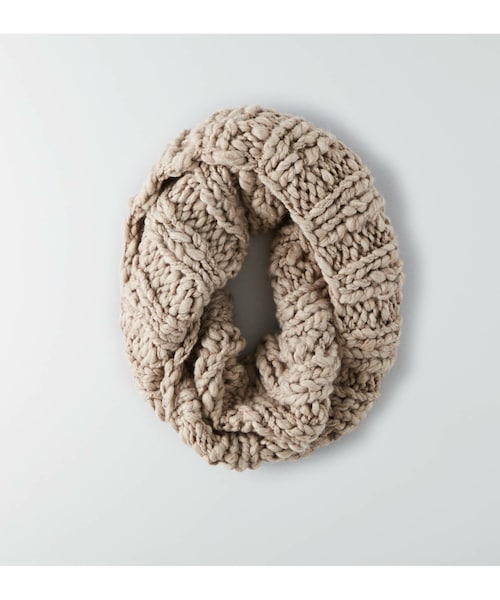 American Eagle（アメリカンイーグル）の「AEOチャンキーリブスヌード（マフラー・レディース・チャコール/クリーム/ヘザーブラウン/バーガンディー・ONE SIZE）」の4枚目の写真