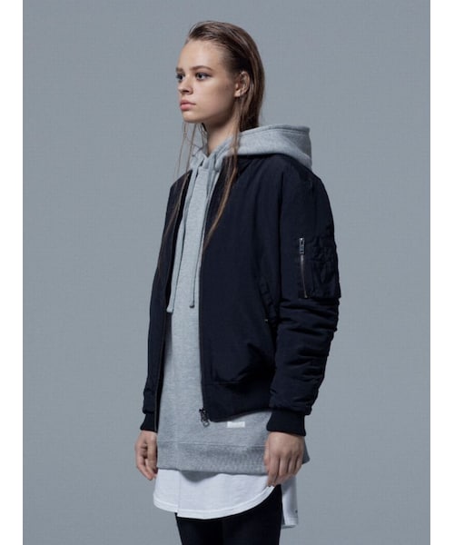 EMODA（エモダ）の「【SHARED】バックプリントMA-1（ジャケット/アウター・レディース・ブラック/カーキ・1/2）」の3枚目の写真