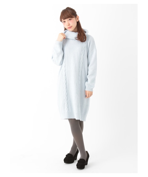 earth music&ecology（アースミュージックアンドエコロジー）の「【B1A4シヌゥ×CanCam×earth】ケーブルニットワンピース（ワンピース/ドレス・サックスブルー・F）」の2枚目の写真