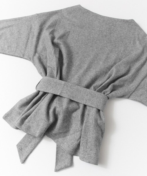 KBF(ケイビーエフ)の「腰部蝴蝶結罩衫(トップス・レディース・灰色/桃紅色/卡其綠色・one)」の18枚目の写真