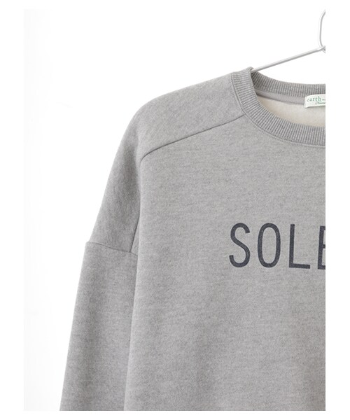earth music&ecology（アースミュージックアンドエコロジー）の「裏毛グラフィックドロップショルダープルオーバー（トップス・杢ホワイト/杢グレー/ネイビー・F）」の8枚目の写真