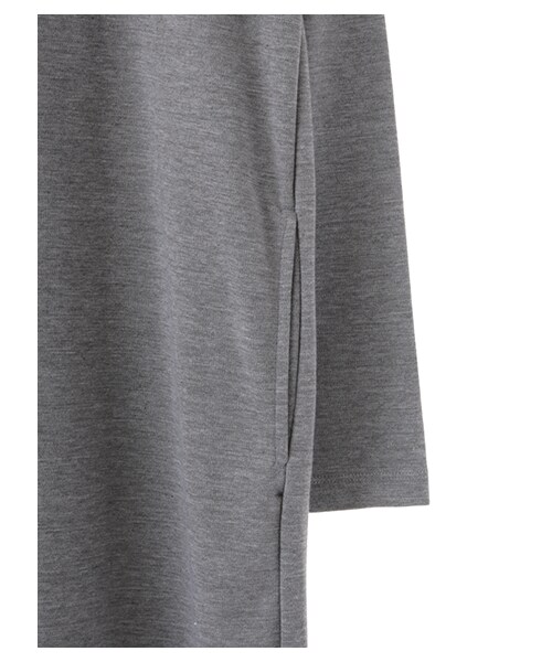 earth music&ecology(アースミュージックアンドエコロジー)の「ウール混ポンチハイネックワンピース(ワンピース/ドレス・杢グレー/キャメル/カーキ/ネイビー・F)」の8枚目の写真