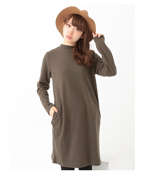 earth music&ecology(アースミュージックアンドエコロジー)の「ウール混ポンチハイネックワンピース(ワンピース/ドレス・杢グレー/キャメル/カーキ/ネイビー・F)」の5枚目の写真