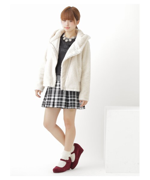 earth music&ecology（アースミュージックアンドエコロジー）の「＜WEB限定大きな・小さなサイズ＞チェックキュロットパンツ（パンツ・ブラック/レッド/ネイビー・XS/L）」の11枚目の写真