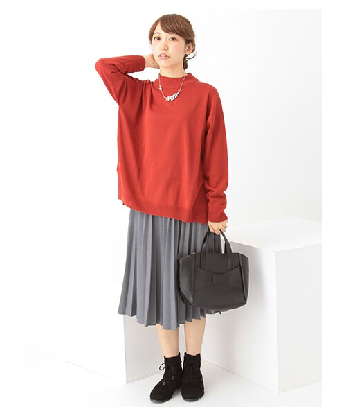 earth music&ecology(アースミュージックアンドエコロジー)の「<WEB限定大きな・小さなサイズ>ドロップショルダーハイネックニット(トップス・アイボリー/杢ライトグレー/ブラック/レッド/ネイビー/ダークグリーン・XS/L)」の12枚目の写真