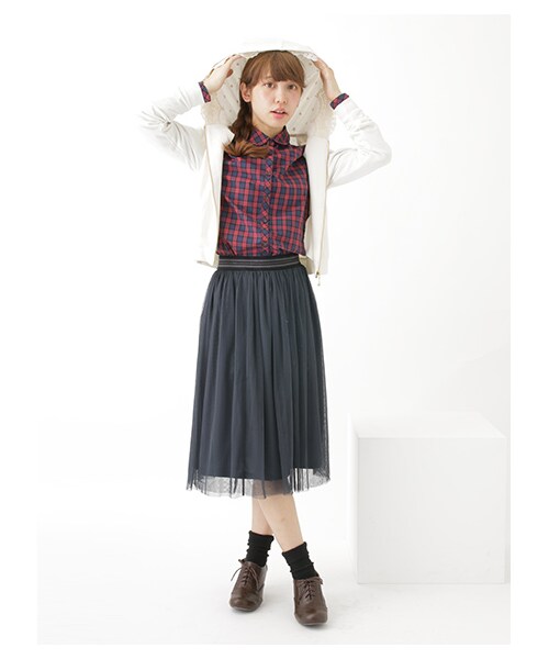 earth music&ecology(アースミュージックアンドエコロジー)の「<WEB限定大きな・小さなサイズ>ドロップショルダーハイネックニット(トップス・アイボリー/杢ライトグレー/ブラック/レッド/ネイビー/ダークグリーン・XS/L)」の19枚目の写真