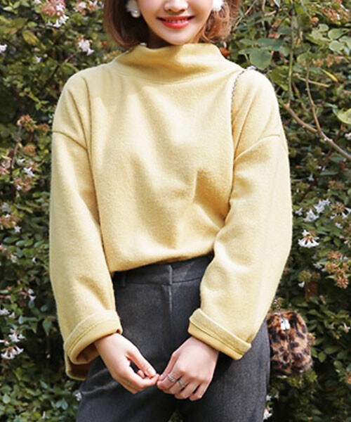 DHOLIC(ディーホリック)の「ルーズフィットハイネック起毛ニット(ニット/セーター・レディース・グレー/ピンク/ブルーパープル/マスタード・FREE)」の3枚目の写真