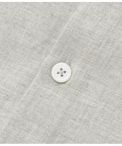 ADAM ET ROPE'（アダムエロペ）の「コットンフランネル バンドカラーシャツ（トップス・メンズ・グレー/ホワイト系・M/L）」の9枚目の写真