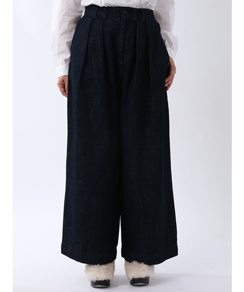 w closet（ダブルクローゼット）の「デニムタックワイドパンツ（パンツ・レディース・ブルー/ネイビー/ブラック・FREE）」の4枚目の写真