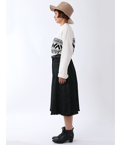 w closet（ダブルクローゼット）の「裾フリンジデニム前開きスカート（スカート・レディース・グレー/ブラック・FREE）」の4枚目の写真