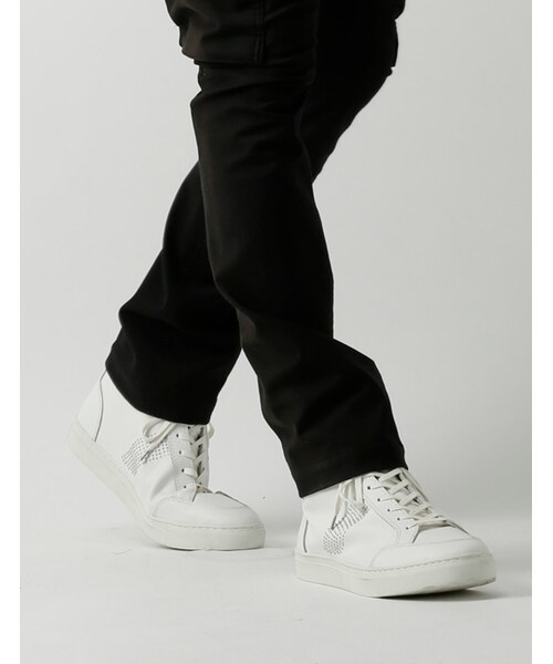 wjk（ダヴルジェイケイ）の「zip HI-cut(studs)（シューズ・メンズ・white/black・40/41/42/43）」の4枚目の写真