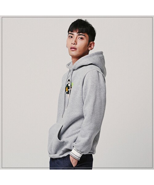 ROMANTIC CROWN（ロマンティッククラウン）の「WALKING Matilda HOODIE_GRAY（その他・メンズ・기타）」の7枚目の写真