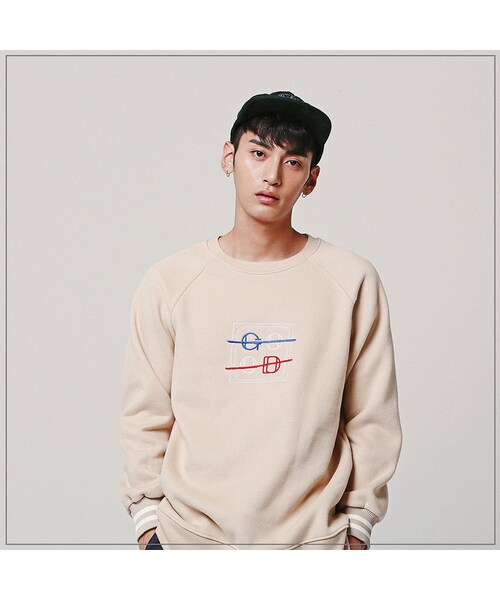 ROMANTIC CROWN（ロマンティッククラウン）の「GOOD RAGLAN CREWNECK_BEIGE（その他・メンズ・기타）」の5枚目の写真